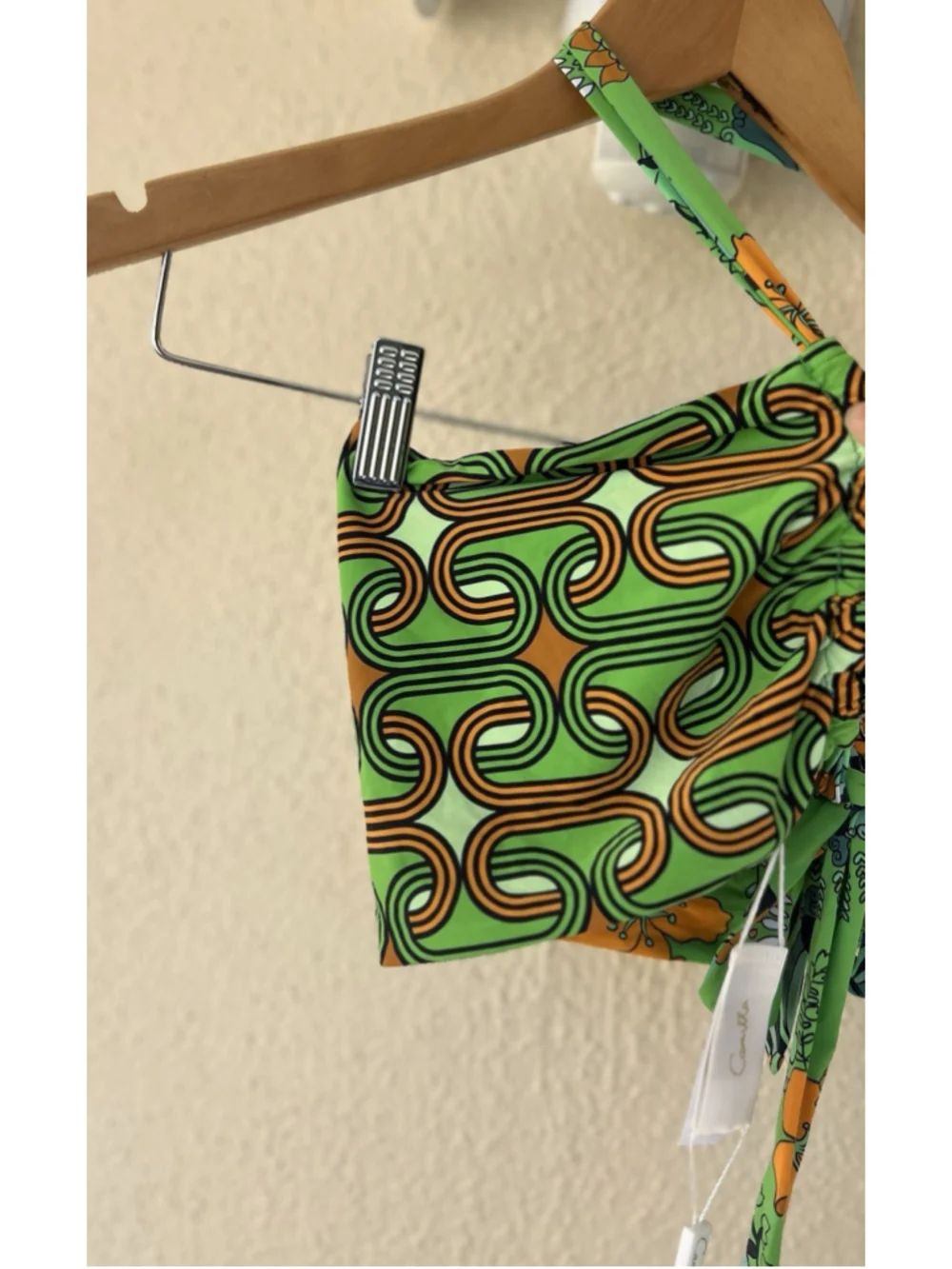 NEW CAMILLA Good Vibes Generation Halter Cropped Top Reversible Women’s Size 6 S - Picture 5 of 9